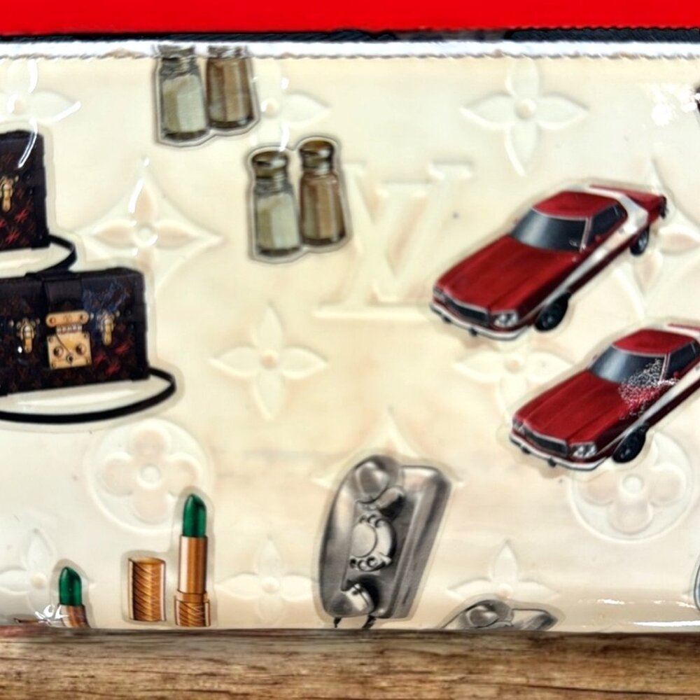 Louis Vuitton Rare Vernis Retro Sticker Graphic Zip Continental Wallet with COA - Picture 4 of 16